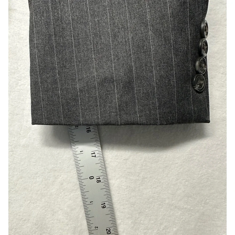 Ralph Lauren Men's Classic Pinstripe Wool Gray Two Button Suit‎ Jacket Size 46R